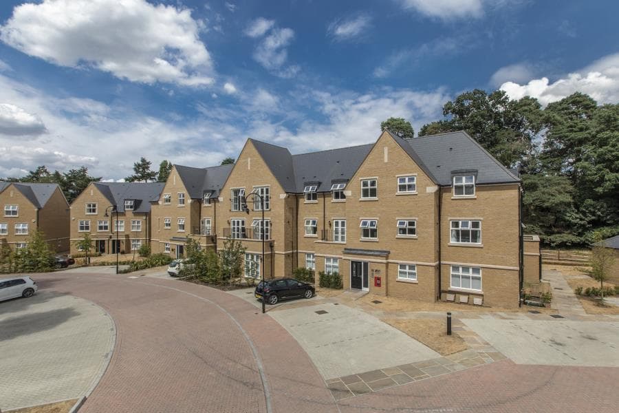 Queenswood Crescent, Egham, Surrey, TW20 0AT