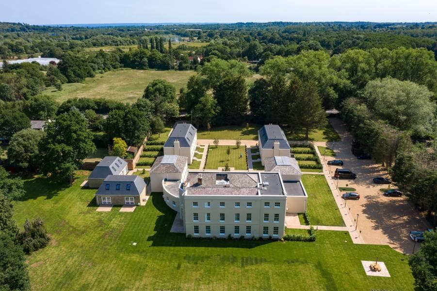 290 Stroude Road, Virginia Water, TW20 9UZ