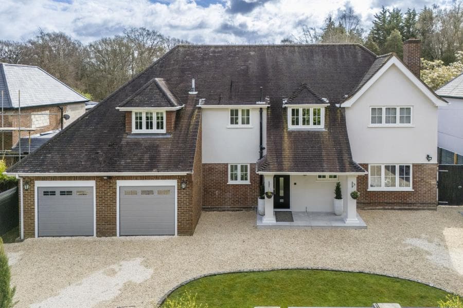 Knowle Grove, Virginia Water, Surrey, GU25 4JD