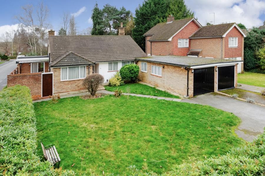 Oak Tree Close, Virginia Water, Surrey, GU25 4JF