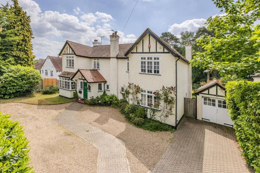 Sandhills Lane, Virginia Water, Surrey, GU25 4BW