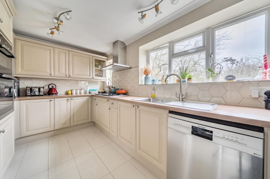 Station Parade, Virginia Water, Surrey, GU25 4AF