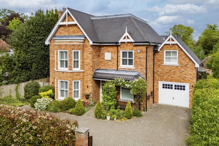 Harvest Road, Englefield Green, Surrey, TW20 0QR